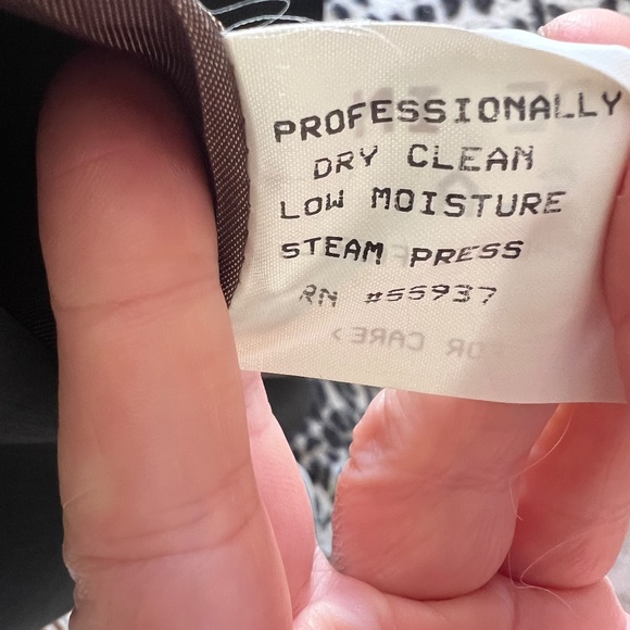 Women's Black Trench Coat - Picture 13 of 16